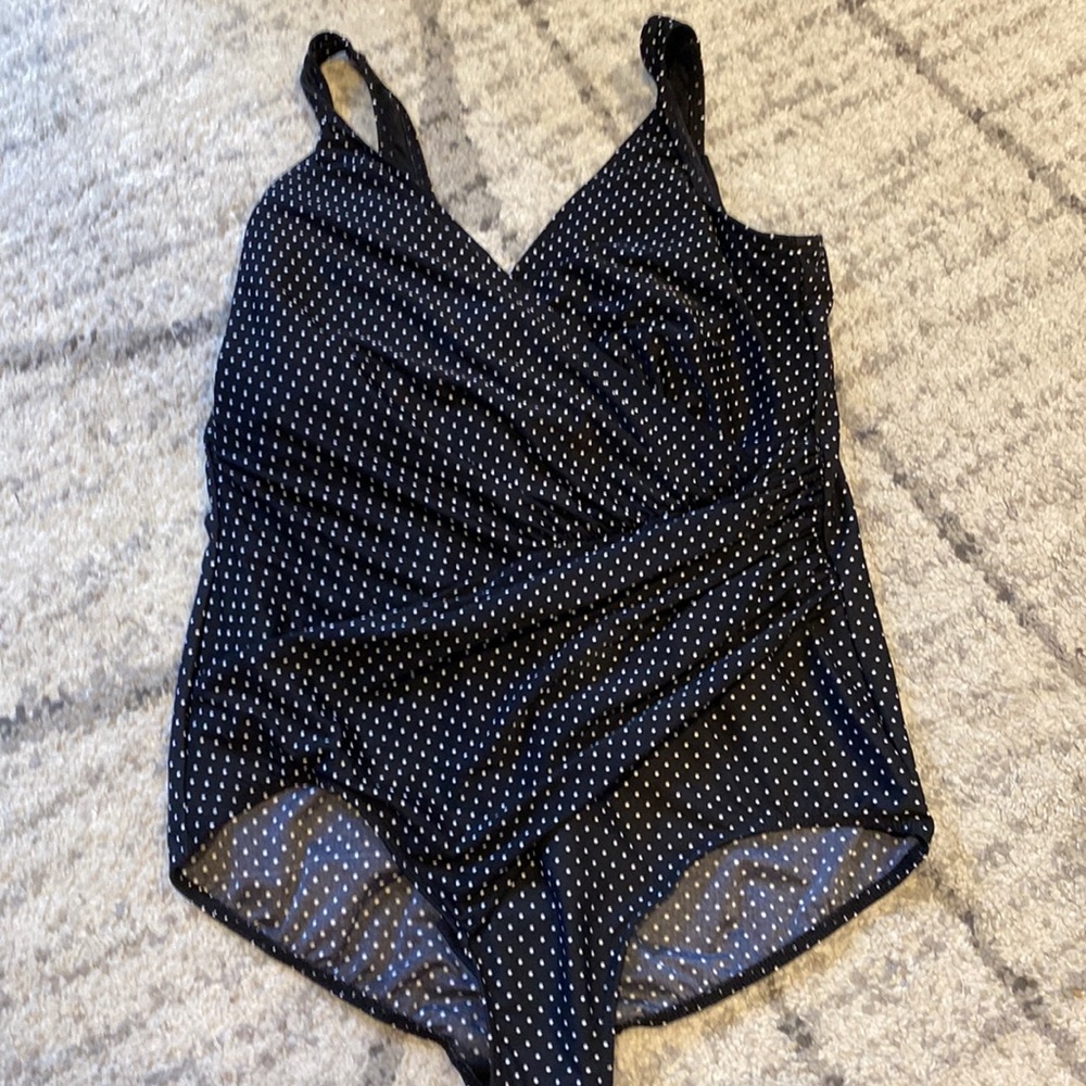 Miraclesuit Oceanus One Piece Swimsuit Size 22W Black White Dot Crossover Ruched